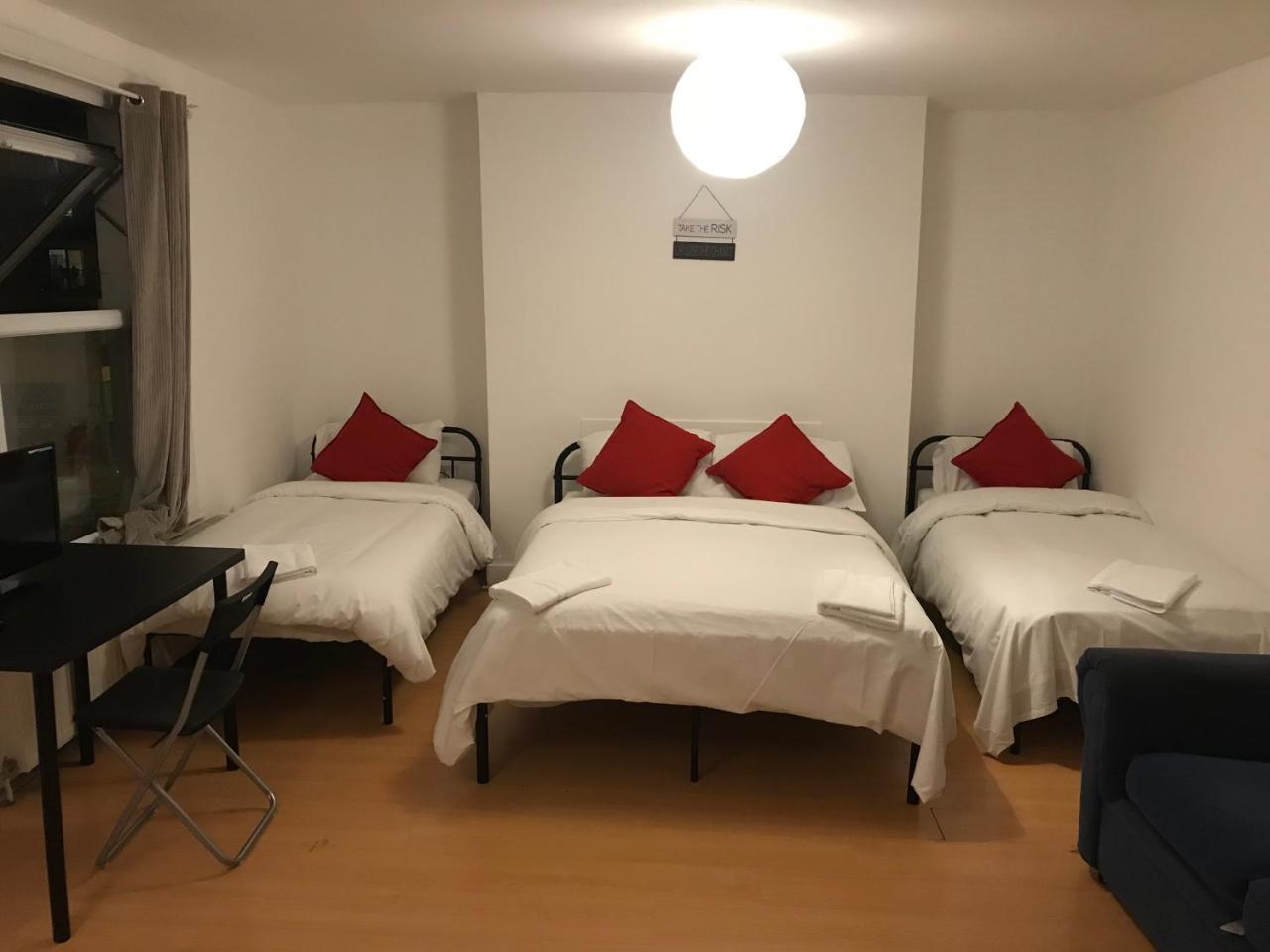 Poplar Guest House London Kültér fotó